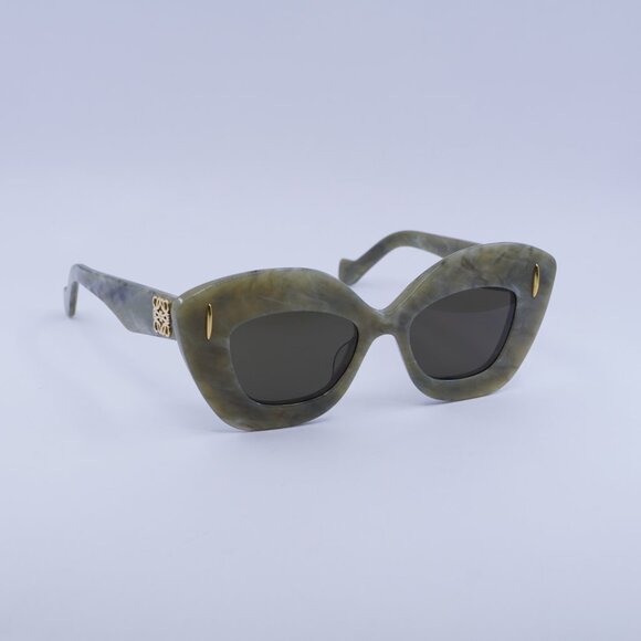 Loewe LW40127I 60E Sunglasses Green Marble Cat Eye Frame, Brown Lenses - Picture 5 of 10